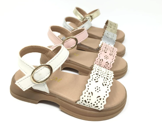 Sandalias Elegantes para Niña con Detalle Calado- memory foam tallas del 26 al 31