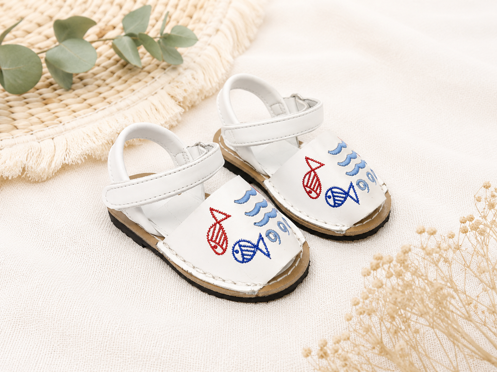 Sandalias Blancas Bebé Niña con Diseño Marinero de piel  marca bubble kids